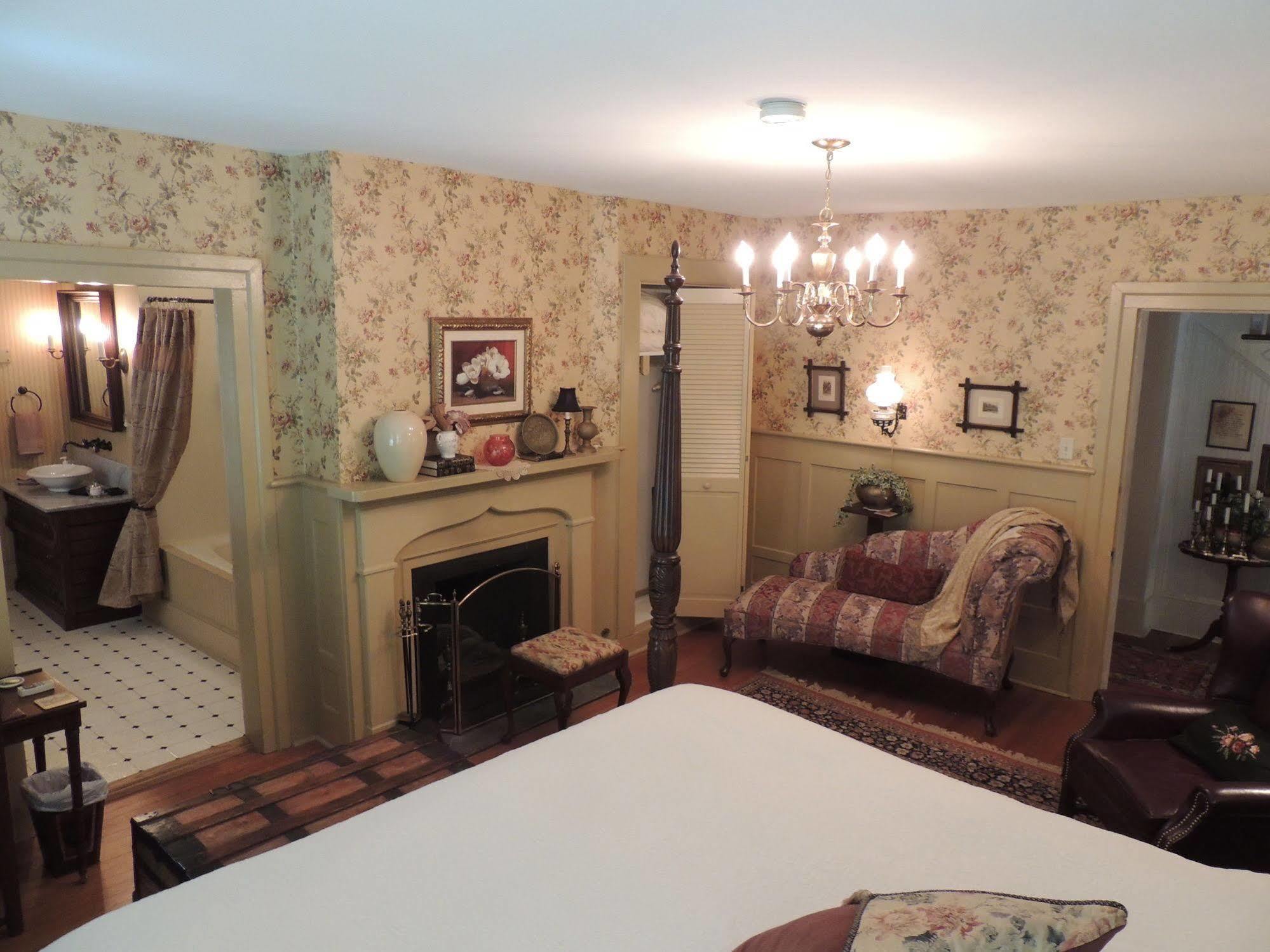1868 Magnolia House Inn Lexington Dış mekan fotoğraf